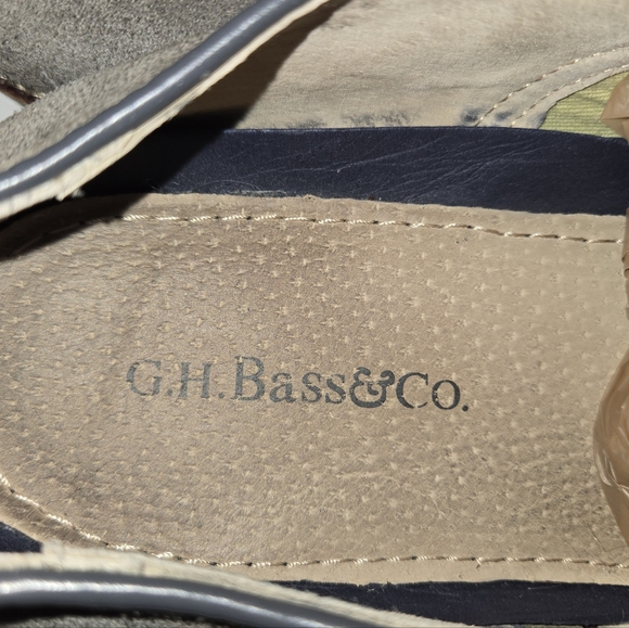 G.H. Bass & Co Men\'s 11 Buckingham Gray Suede Oxfords main image 10